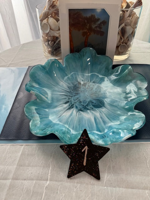 Bowls / Plates / Trays / Cutting Boards